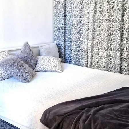 Apartment Dobowe W Centrum Warszawy Lok 3