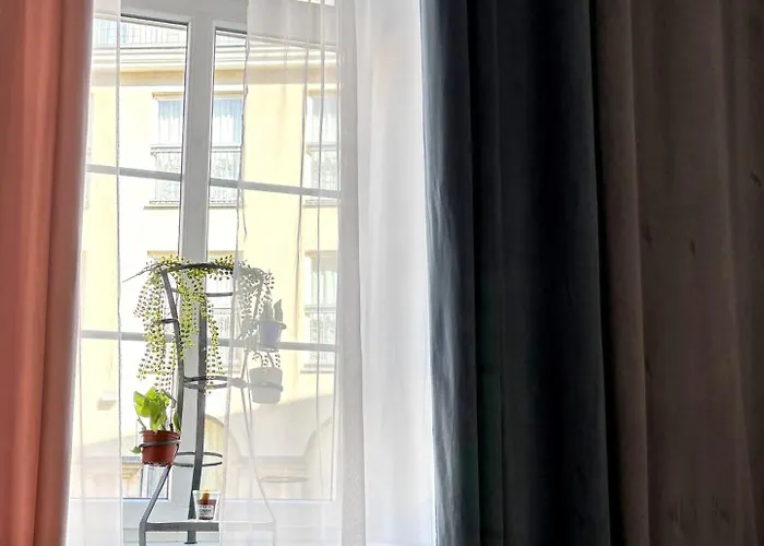 Dobowe W Centrum Warszawy Lok 3 *